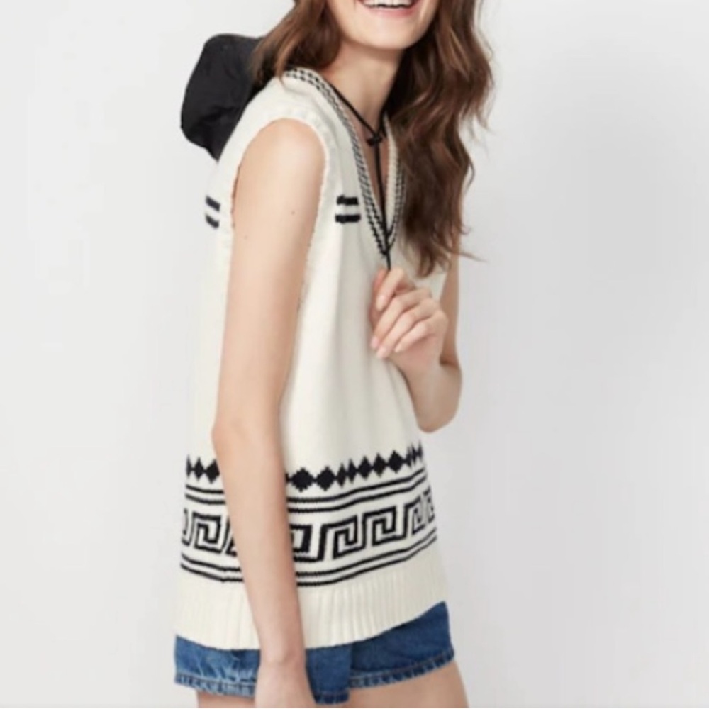Kule  The Dakota V neck sweater vest tank SMALL